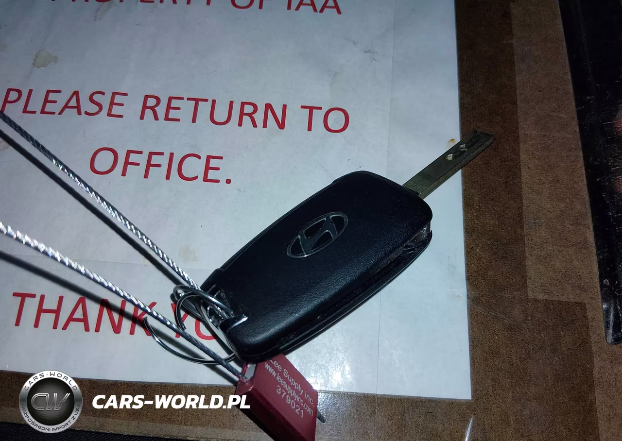 2026 Hyundai Elantra Se VIN:KMHLL4DG2TU151496 - 11