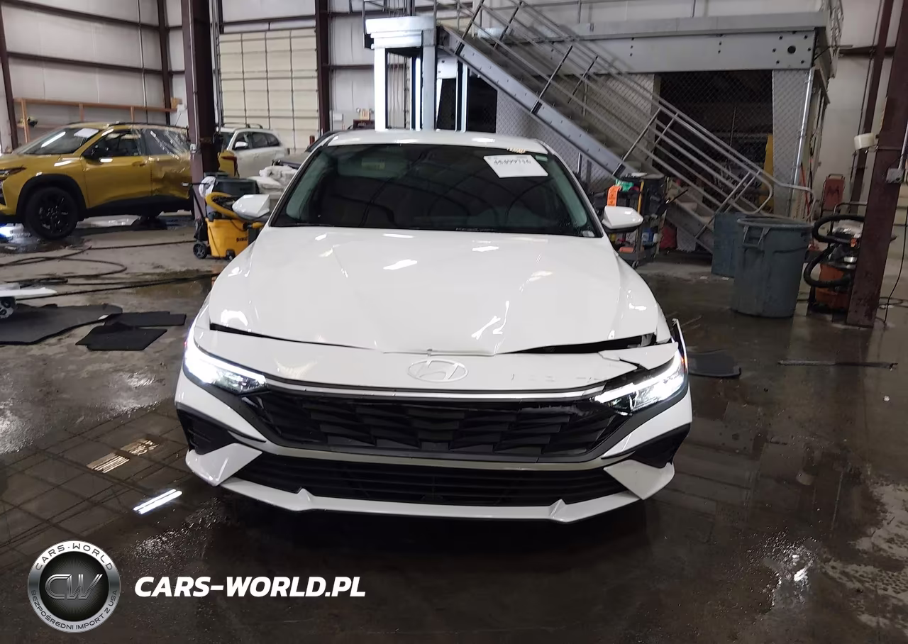 2026 Hyundai Elantra Se VIN:KMHLL4DG2TU151496 - 13