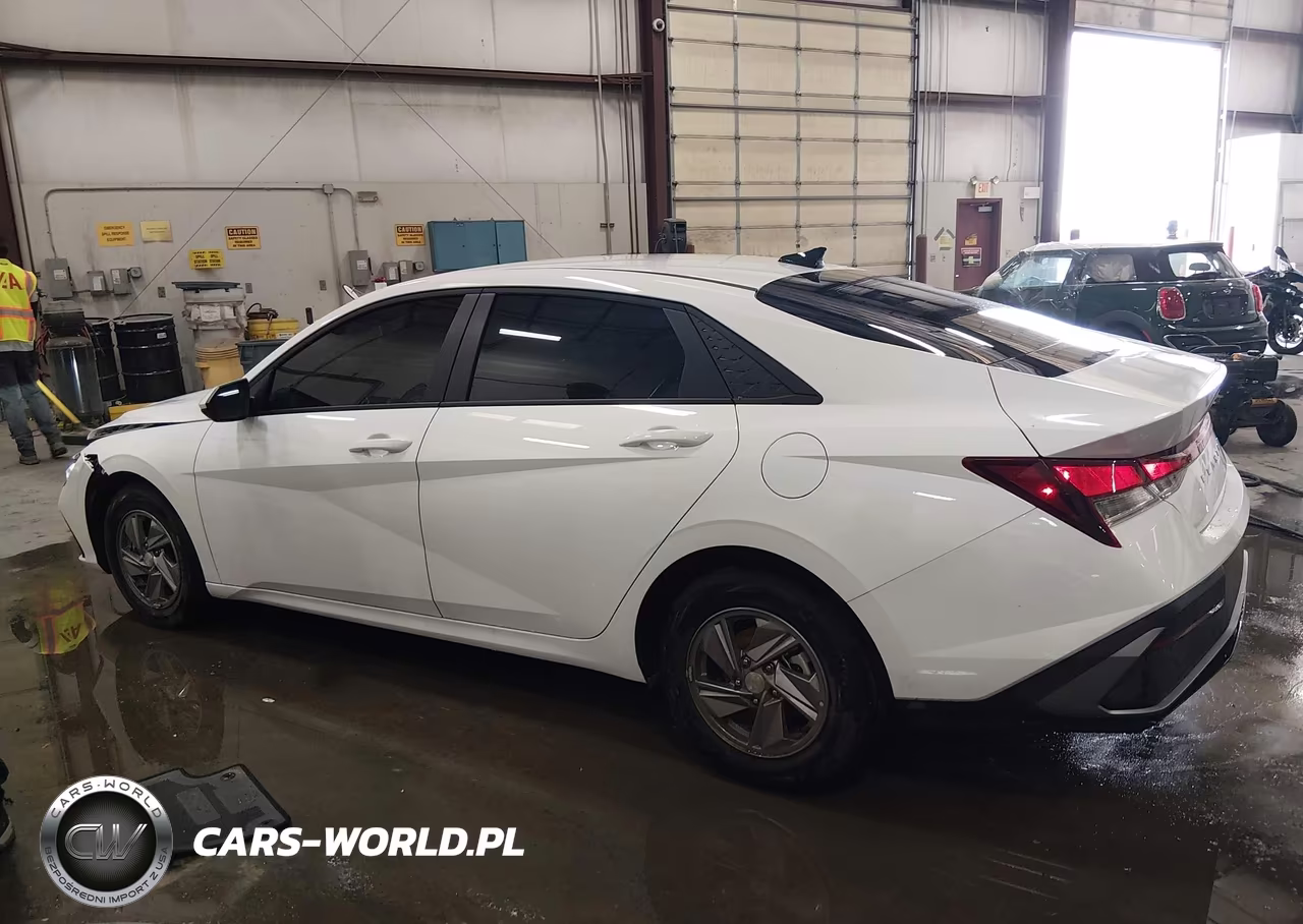 2026 Hyundai Elantra Se VIN:KMHLL4DG2TU151496 - 15