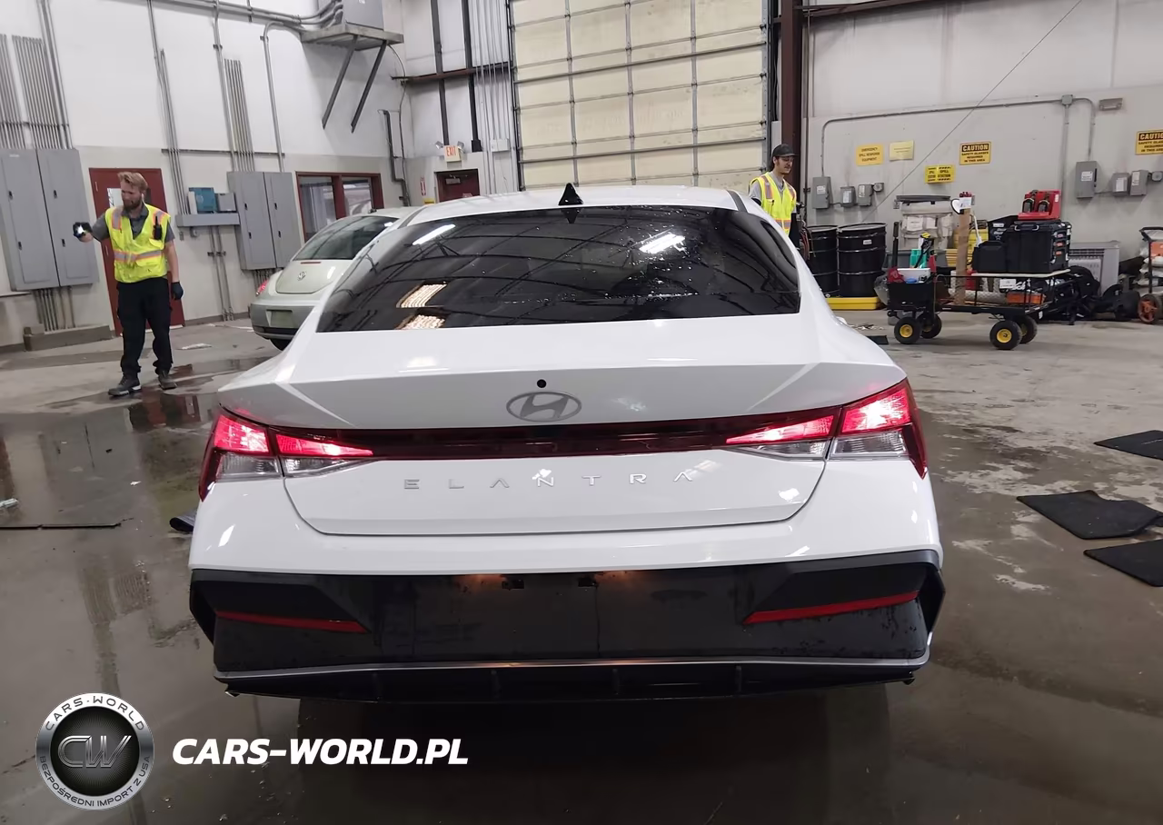 2026 Hyundai Elantra Se VIN:KMHLL4DG2TU151496 - 17