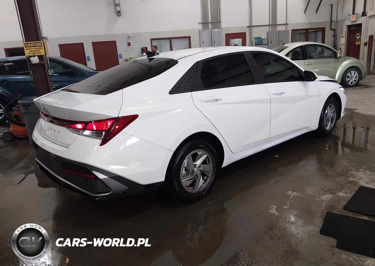 2026 Hyundai Elantra Se VIN:KMHLL4DG2TU151496 - 4
