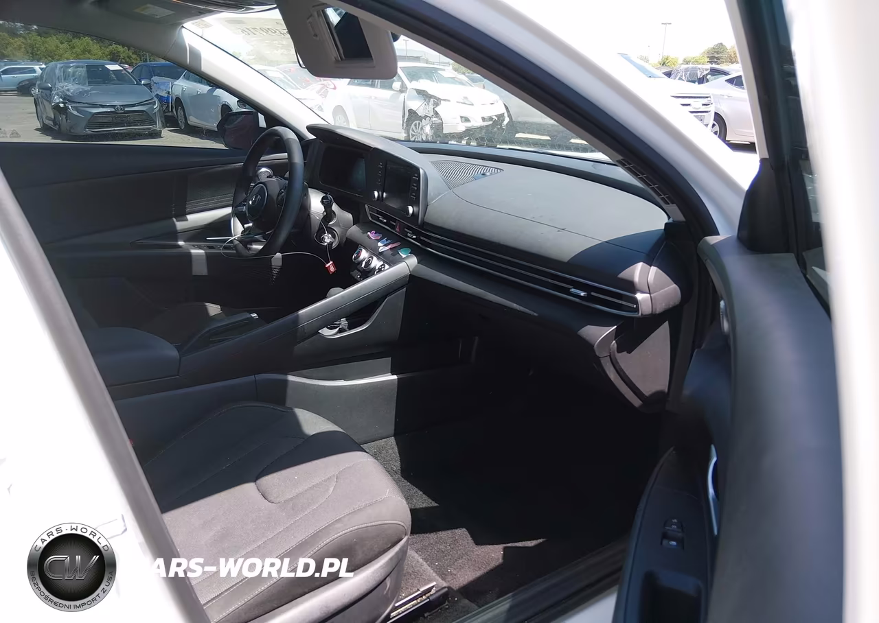 2026 Hyundai Elantra Se VIN:KMHLL4DG2TU151496 - 5
