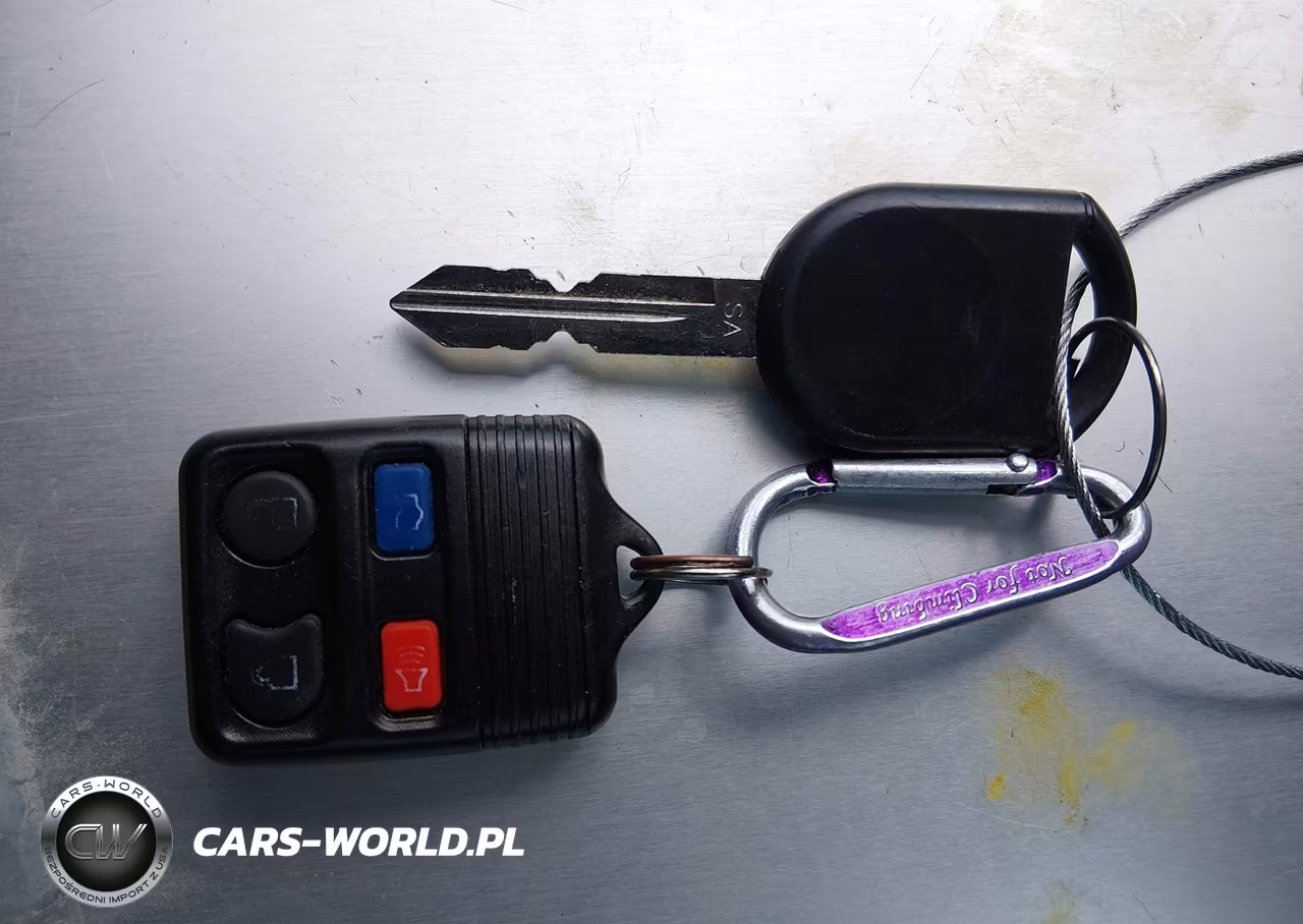 2010 Ford Focus S VIN:1FAHP3EN5AW278286 - 11