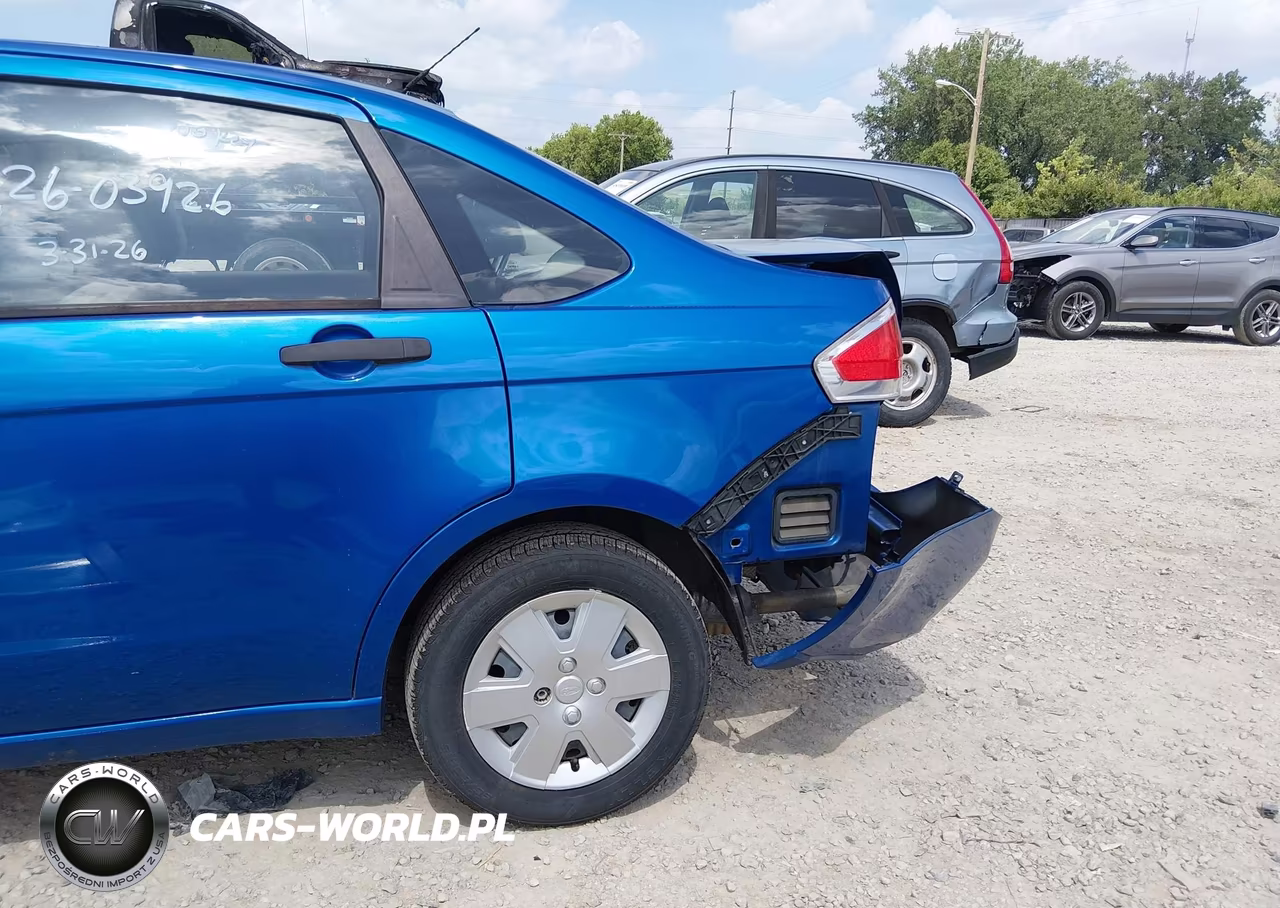 2010 Ford Focus S VIN:1FAHP3EN5AW278286 - 6