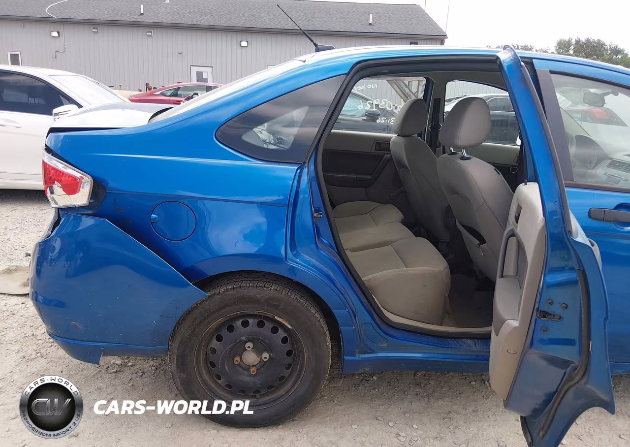 2010 Ford Focus S VIN:1FAHP3EN5AW278286 - 8