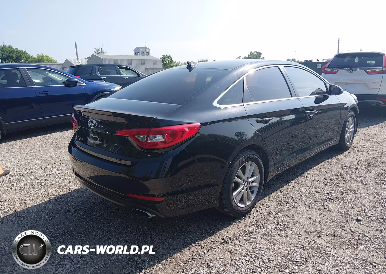 2016 Hyundai Sonata Se VIN:5NPE24AF5GH326612 - 4