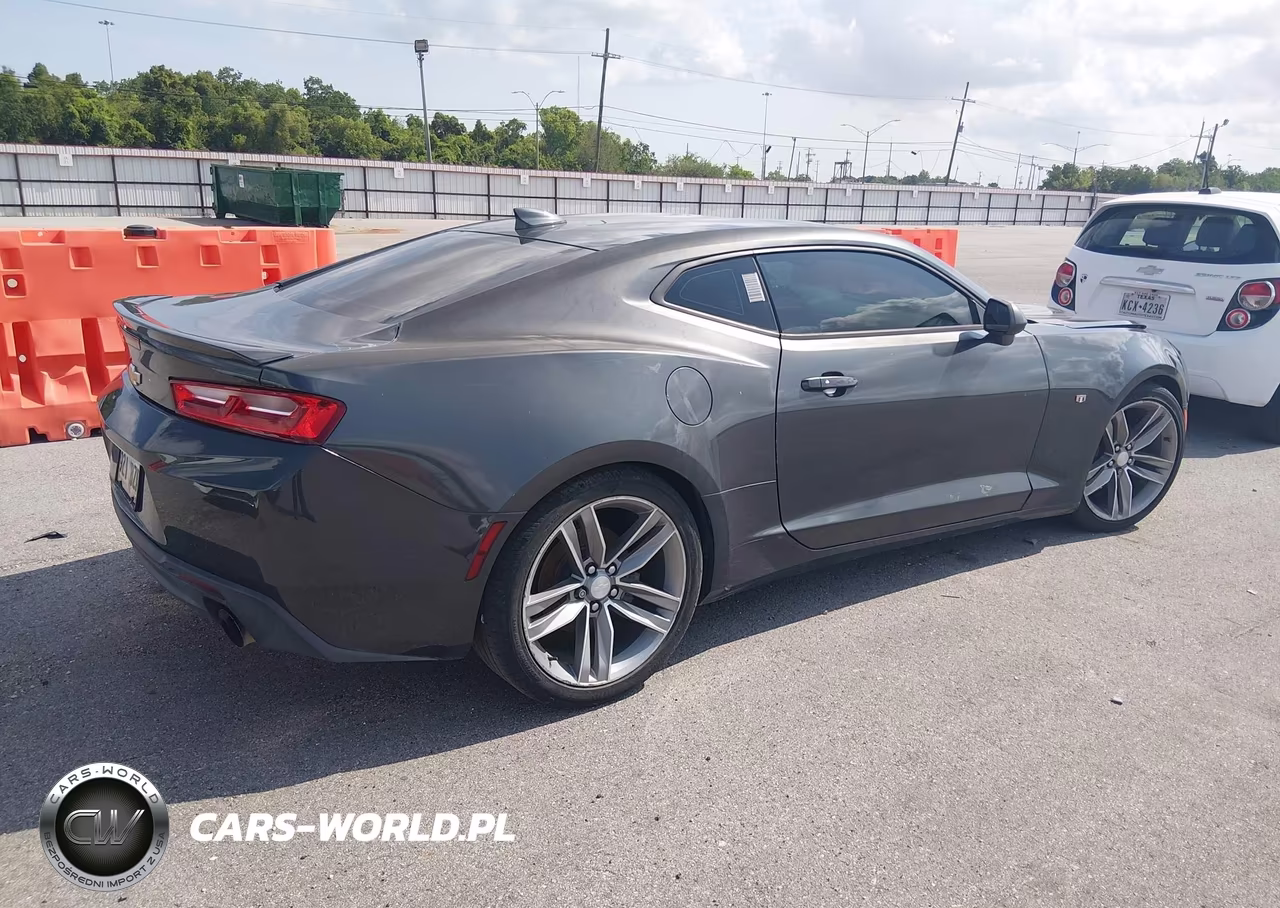 2018 Chevrolet Camaro 1Lt VIN:1G1FB1RX4J0111798 - 4