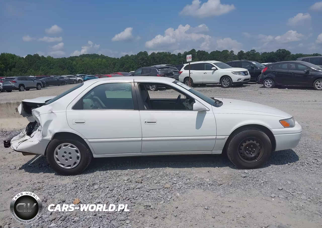 1998 Toyota Camry Le VIN:4T1BG22K3WU365428 - 13