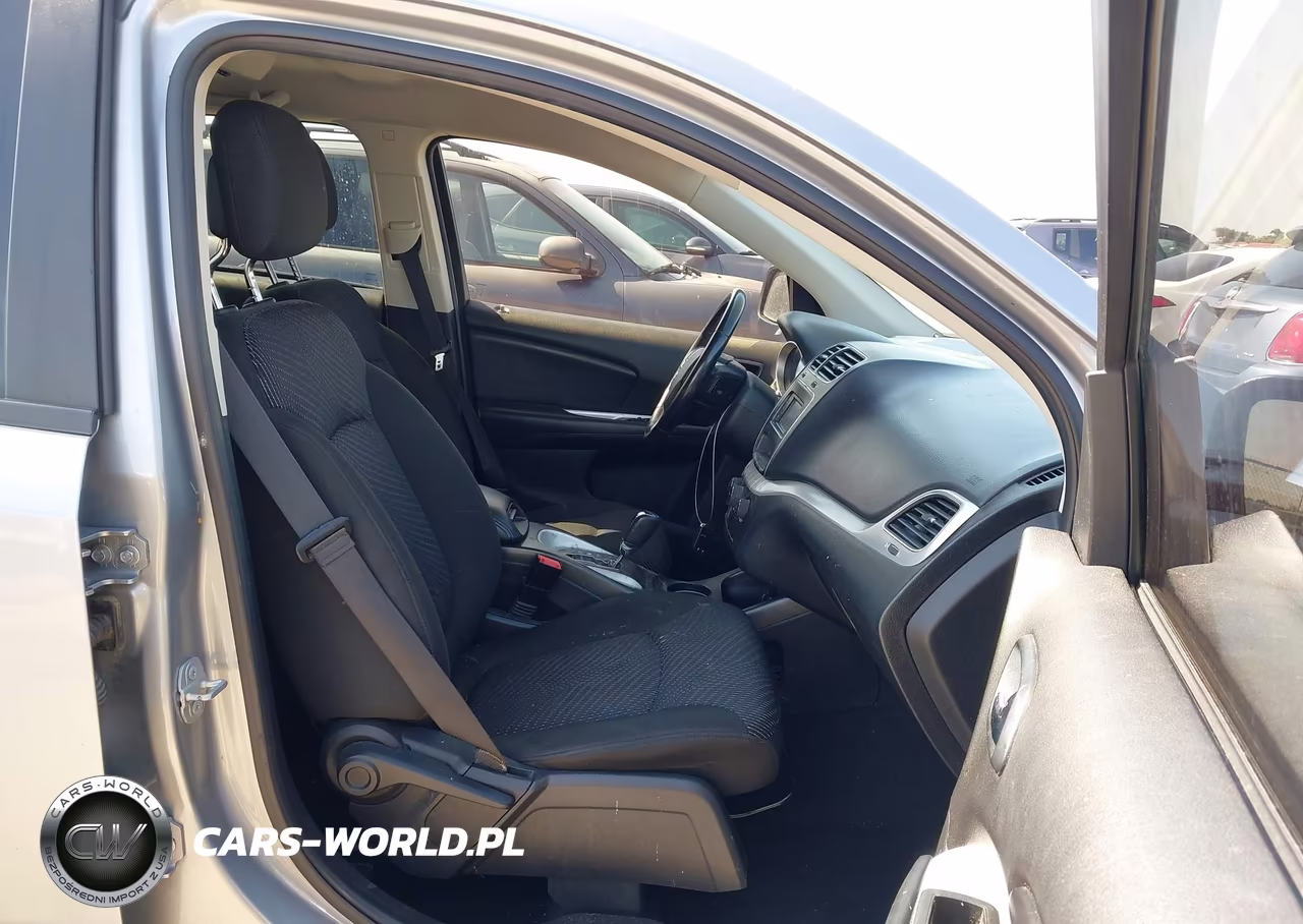 2020 Dodge Journey Se Value VIN:3C4PDCAB5LT261796 - 5