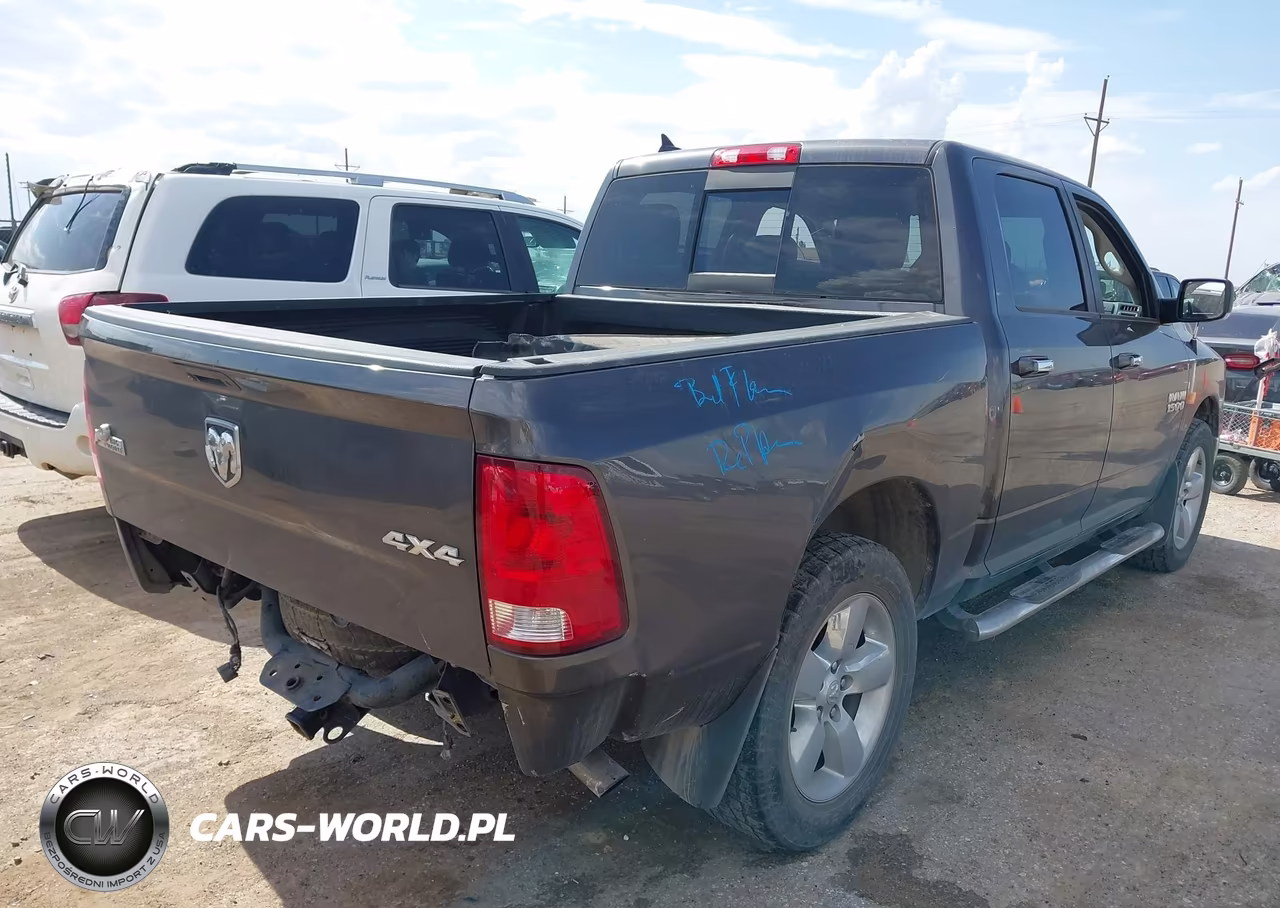 2015 Ram 1500 Big Horn VIN:1C6RR7LGXFS727780 - 4