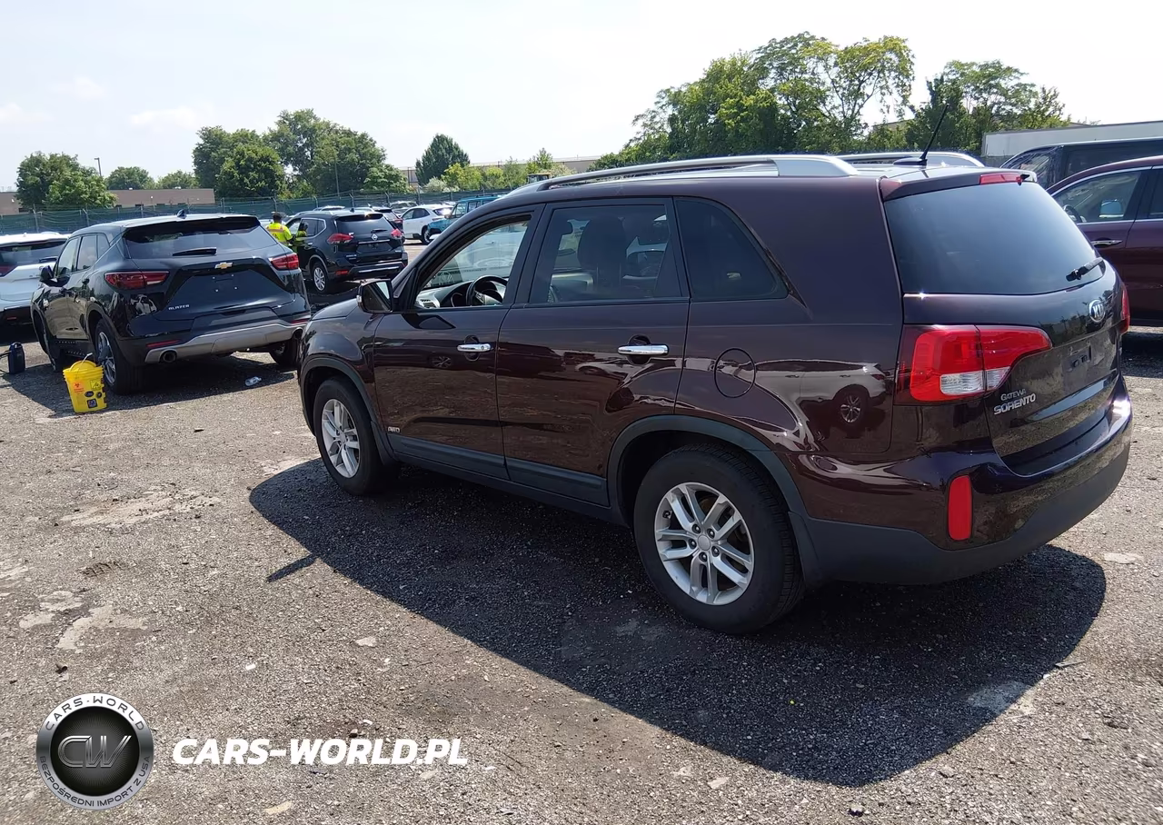 2015 Kia Sorento Lx VIN:5XYKTCA66FG638759 - 3
