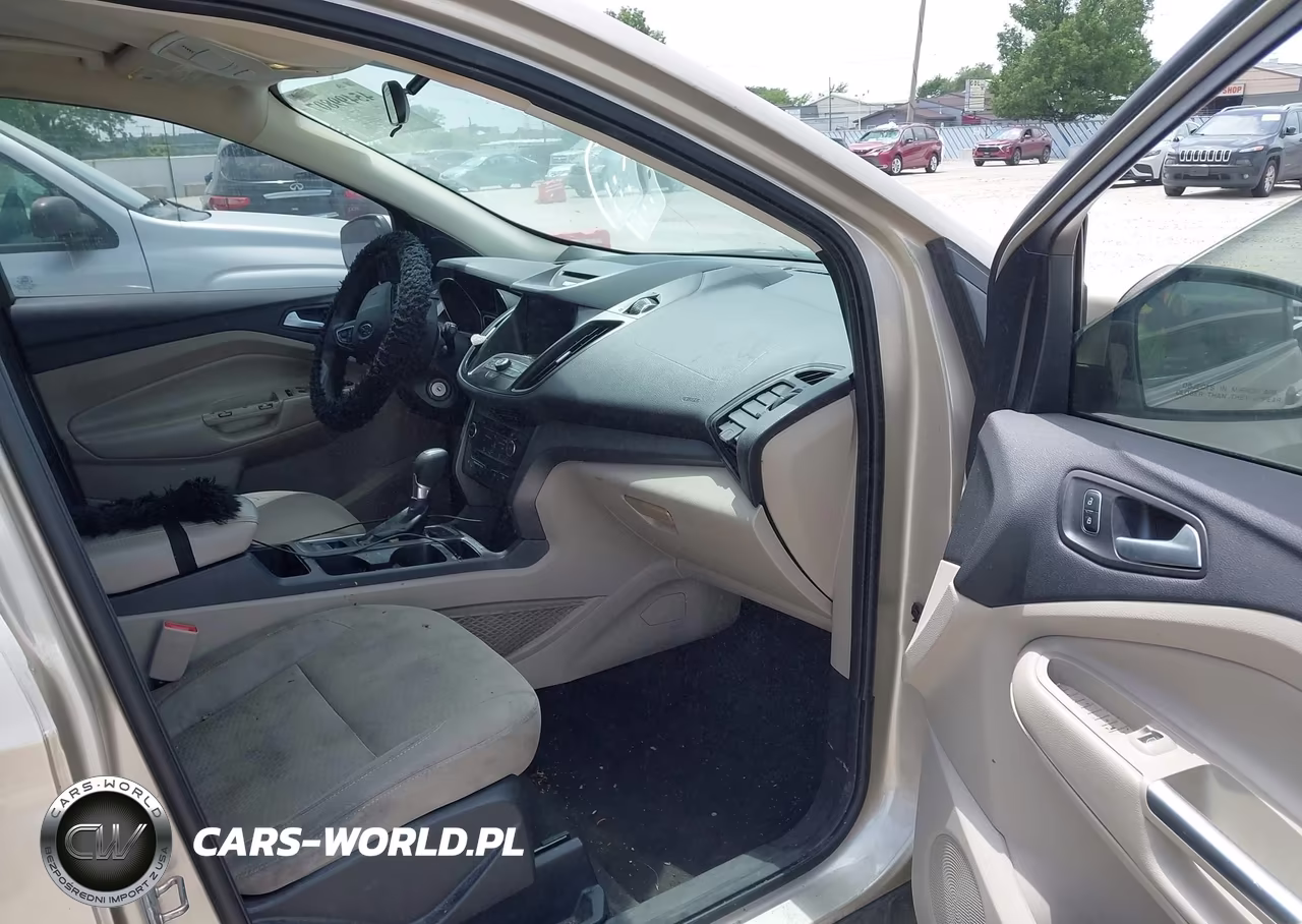 2017 Ford Escape Se VIN:1FMCU0GD0HUD06674 - 5