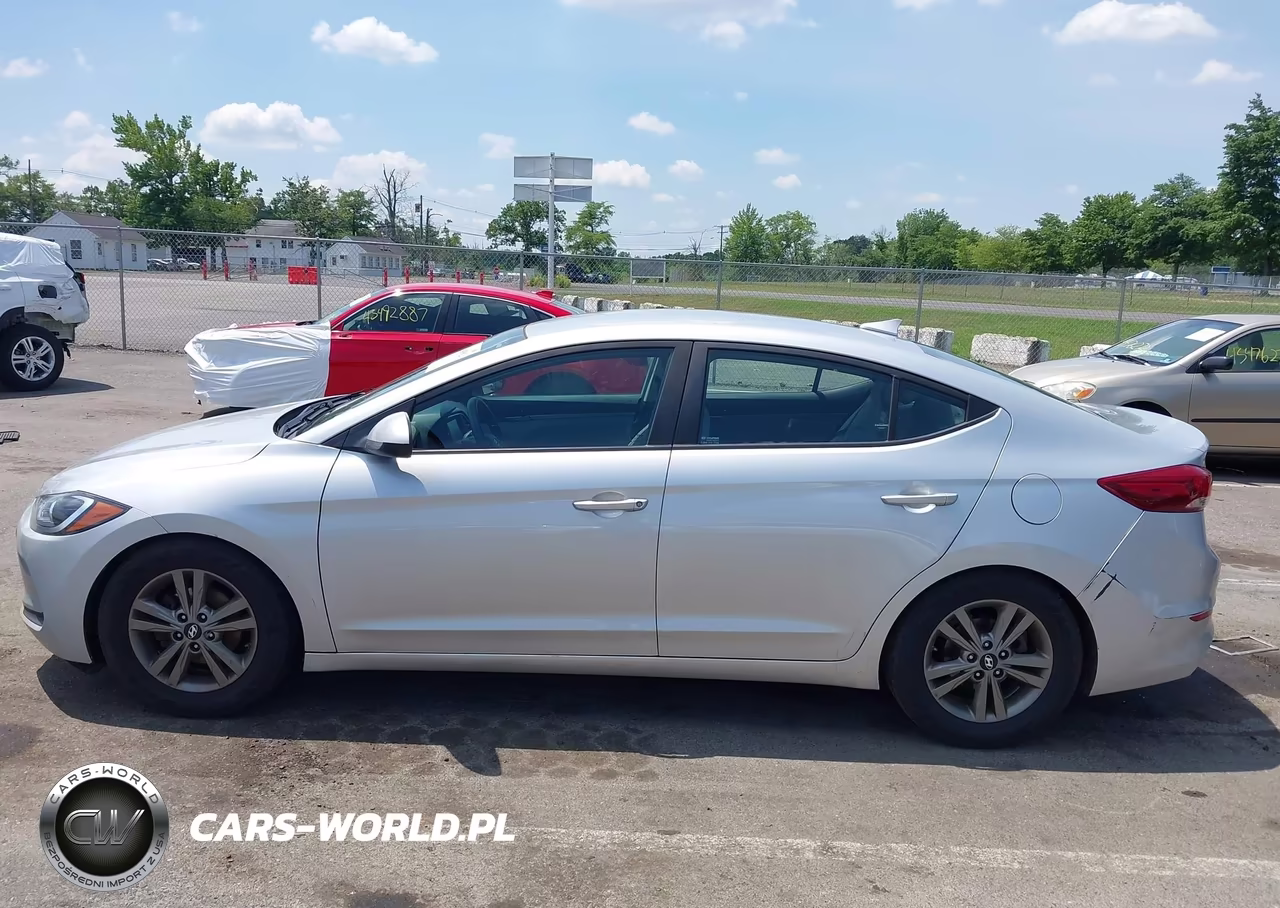 2018 Hyundai Elantra Sel VIN:5NPD84LF2JH337422 - 14