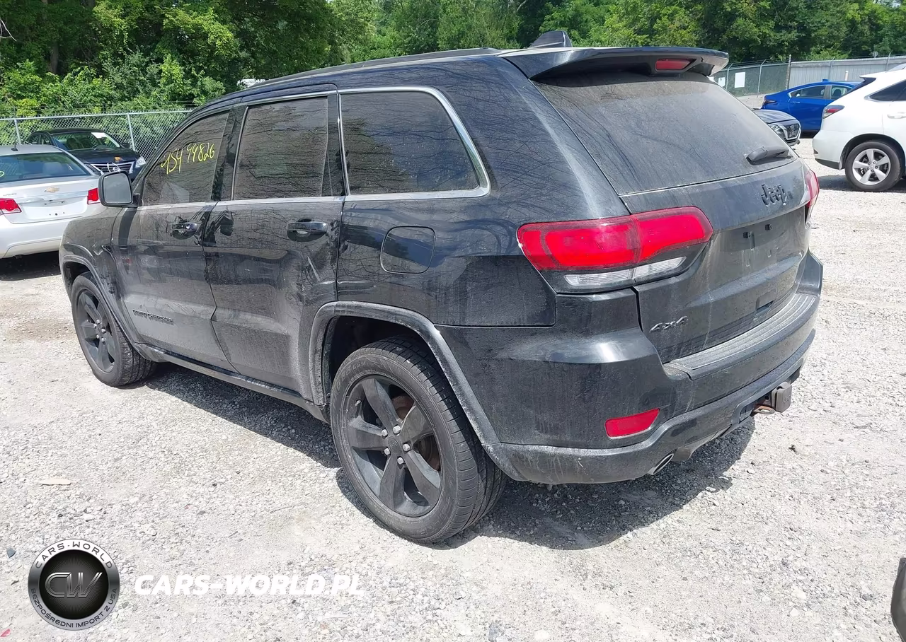 2015 Jeep Grand Cherokee Altitude VIN:1C4RJFAG9FC939982 - 3