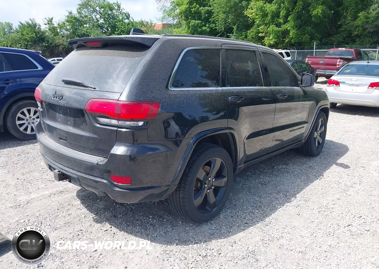 2015 Jeep Grand Cherokee Altitude VIN:1C4RJFAG9FC939982 - 4