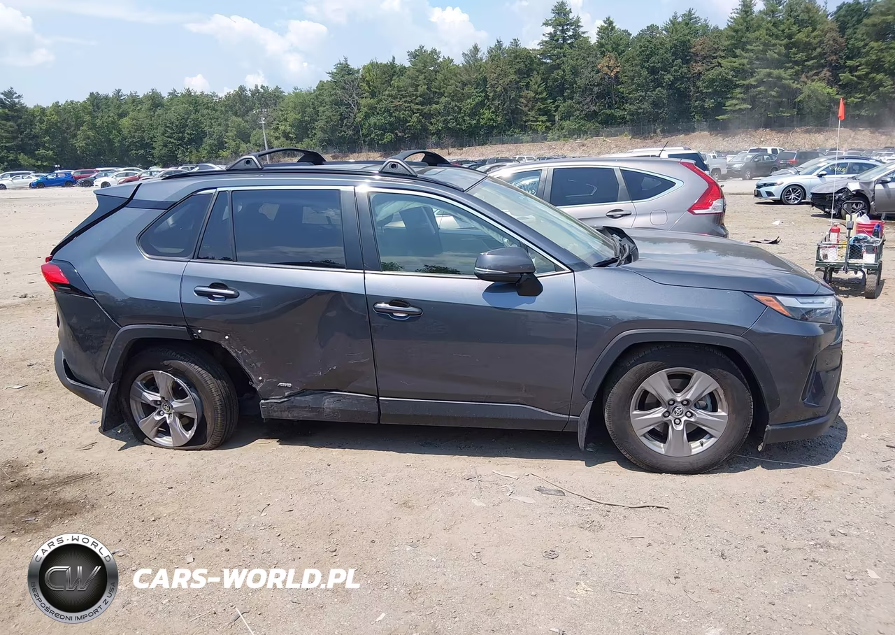 2024 Toyota Rav4 Hybrid Xle VIN:JTMRWRFV5RD239160 - 14