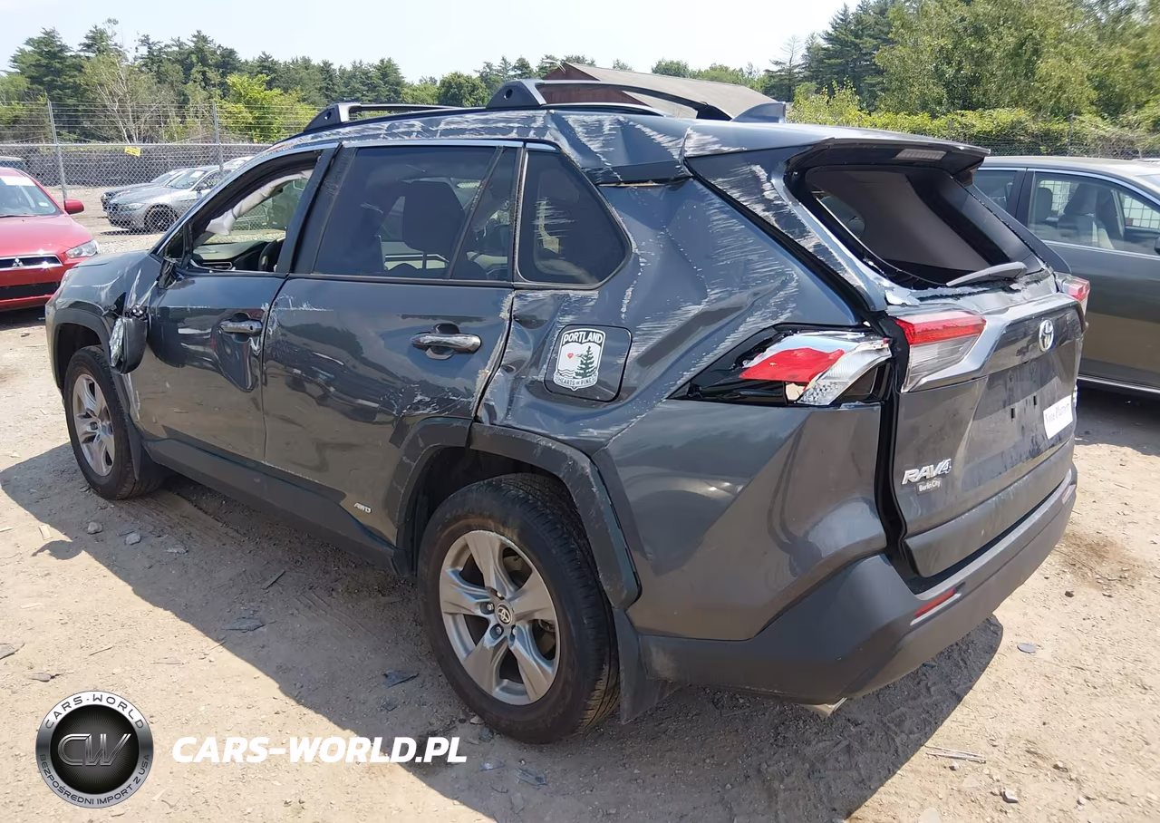 2024 Toyota Rav4 Hybrid Xle VIN:JTMRWRFV5RD239160 - 3
