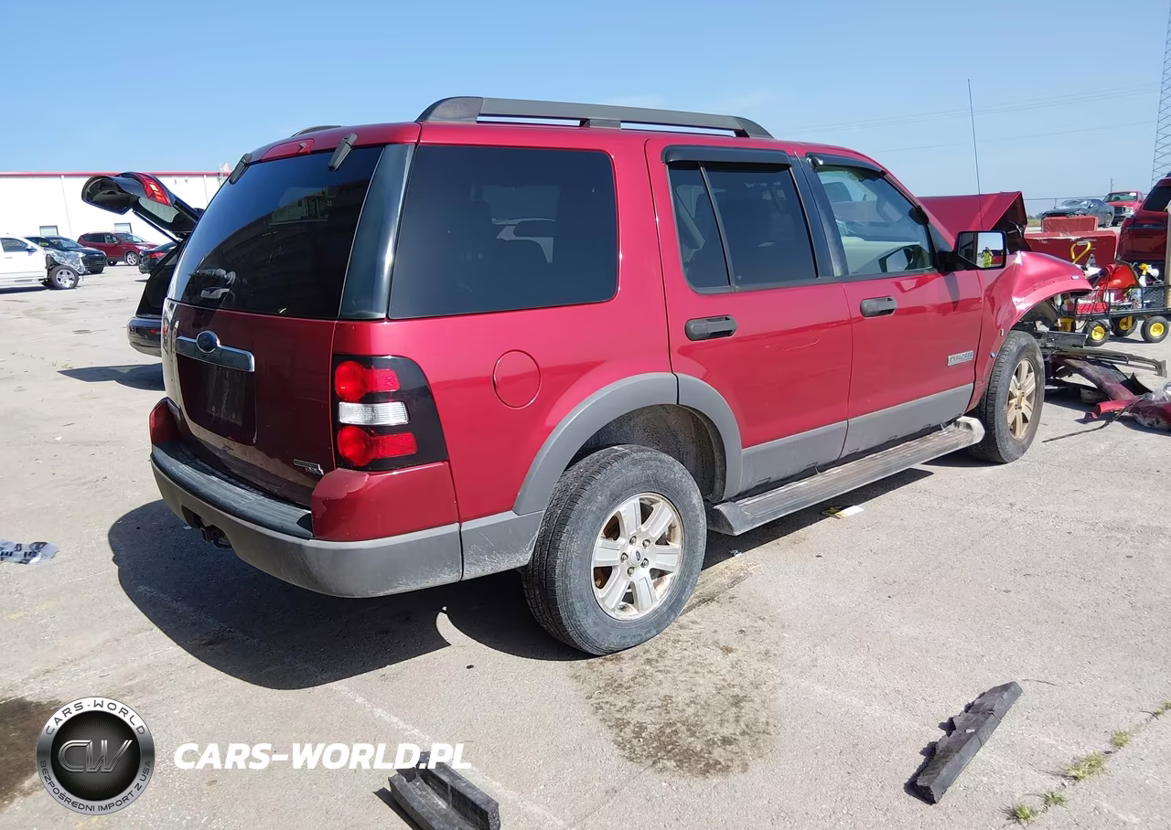 2006 Ford Explorer Xlt VIN:1FMEU73E86UA93289 - 4