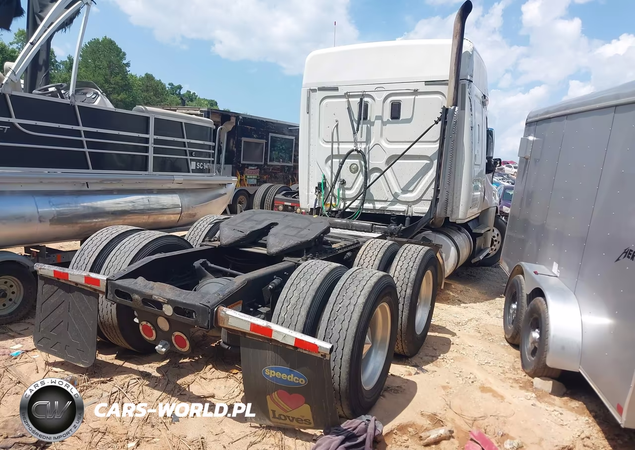 2013 Freightliner Cascadia 125 VIN:3AKJGLDR6DSFD2993 - 4