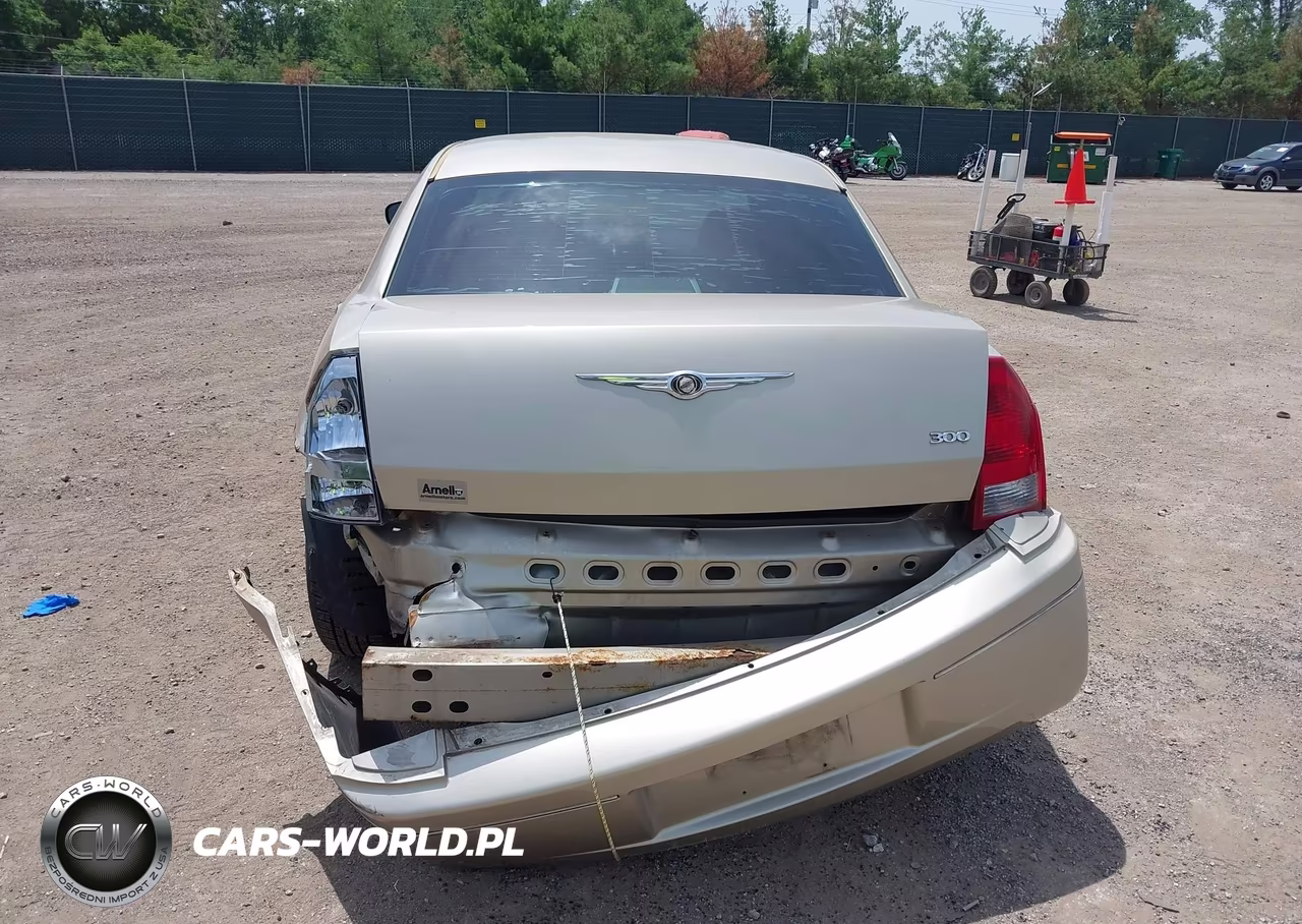 2006 Chrysler 300 VIN:2C3KA53G56H456984 - 16
