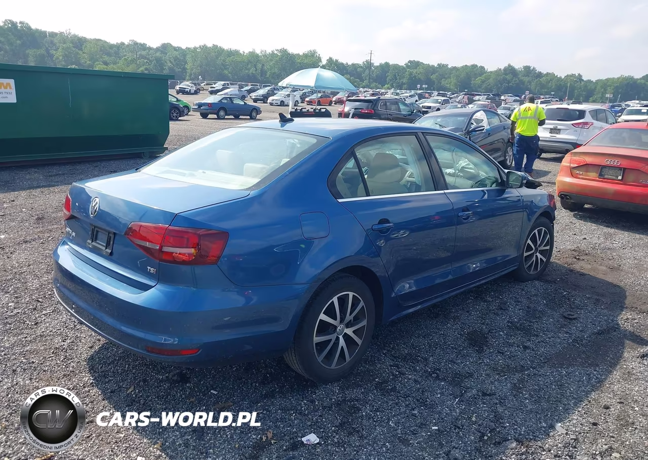 2018 Volkswagen Jetta 1.4T Se-1.4T Wolfsburg Edition VIN:3VWDB7AJ2JM234566 - 4