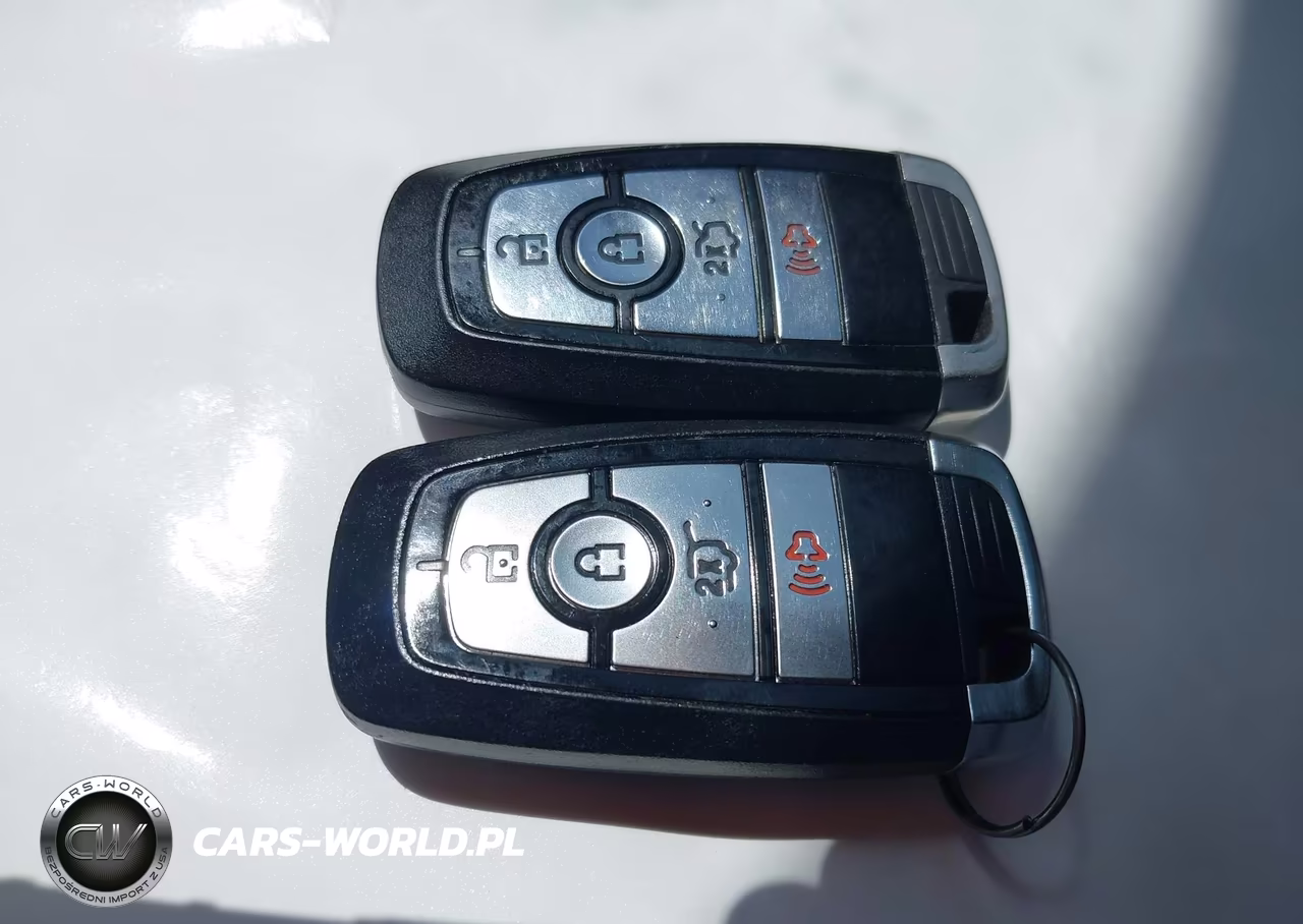 2023 Ford Escape St-Line VIN:1FMCU0MN4PUA04042 - 11