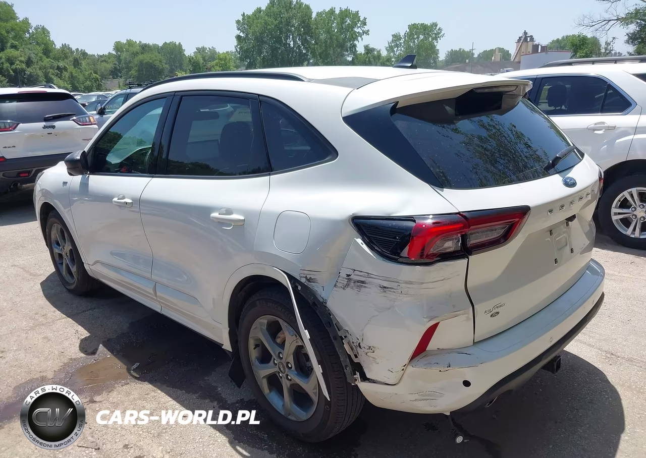 2023 Ford Escape St-Line VIN:1FMCU0MN4PUA04042 - 3