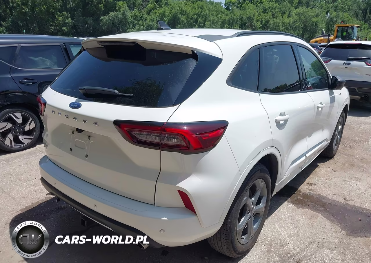 2023 Ford Escape St-Line VIN:1FMCU0MN4PUA04042 - 4
