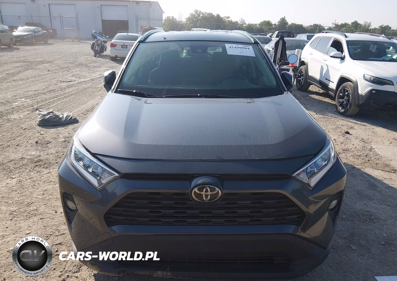 2020 Toyota Rav4 Xle VIN:JTMP1RFV5LJ030581 - 12
