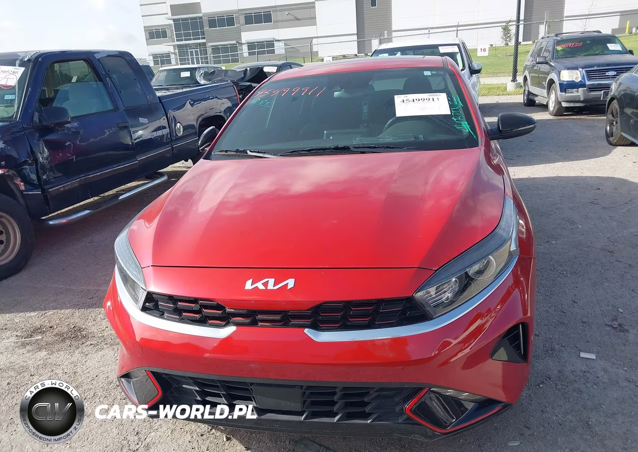 2024 Kia Forte Gt-Line VIN:3KPF54AD8RE795159 - 12