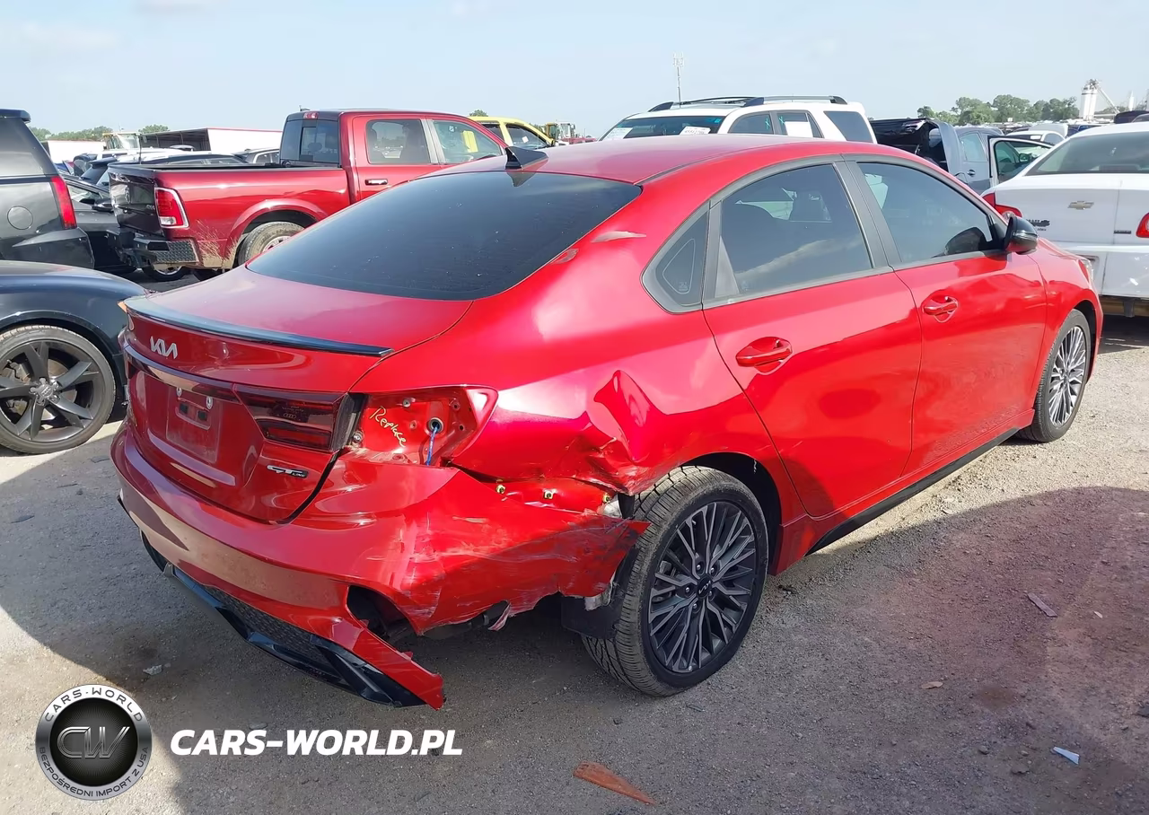 2024 Kia Forte Gt-Line VIN:3KPF54AD8RE795159 - 4