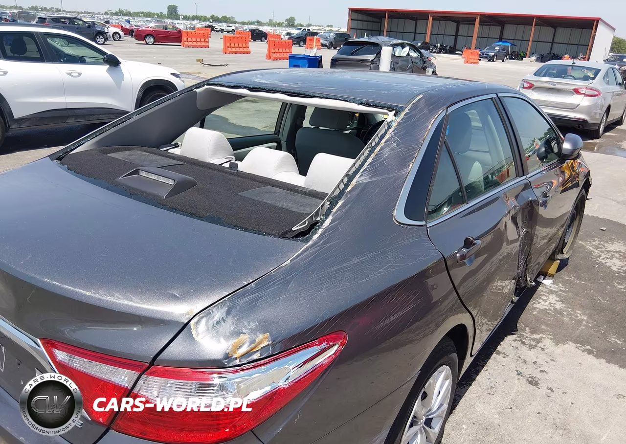 2017 Toyota Camry Le VIN:4T1BF1FK7HU746628 - 15