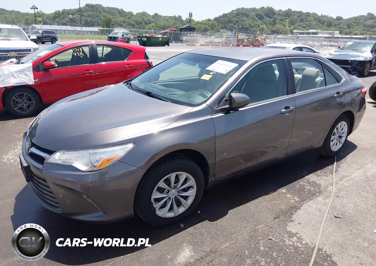 2017 Toyota Camry Le VIN:4T1BF1FK7HU746628 - 2