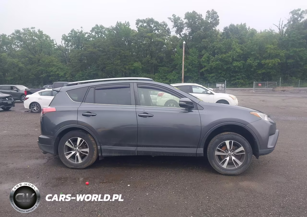 2018 Toyota Rav4 Xle VIN:JTMRFREV8JD229776 - 13