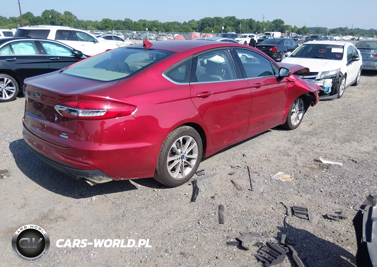 2019 Ford Fusion Se VIN:3FA6P0HD9KR102421 - 4