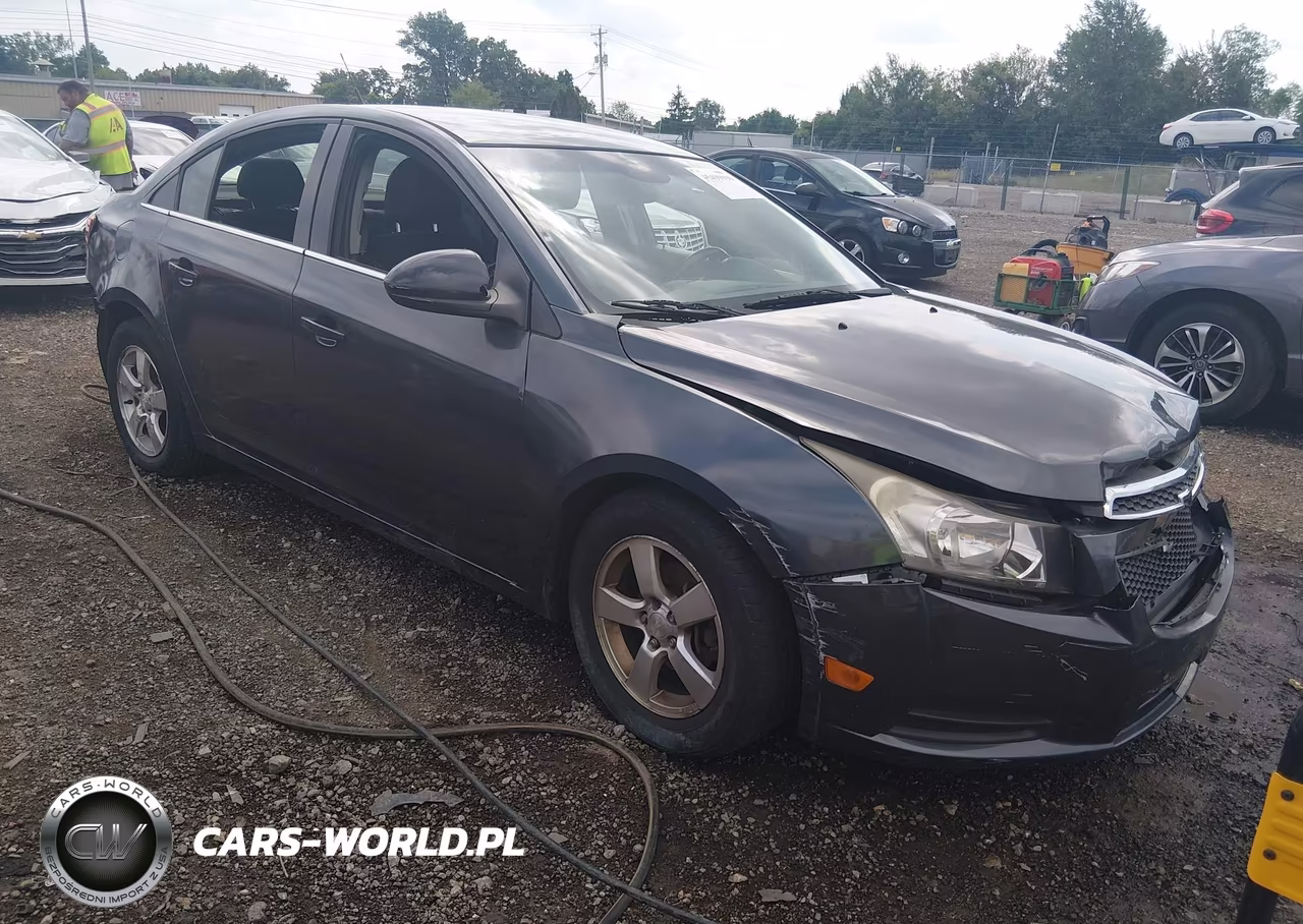 2013 Chevrolet Cruze 1Lt Auto – zdjęcie 1 z 18