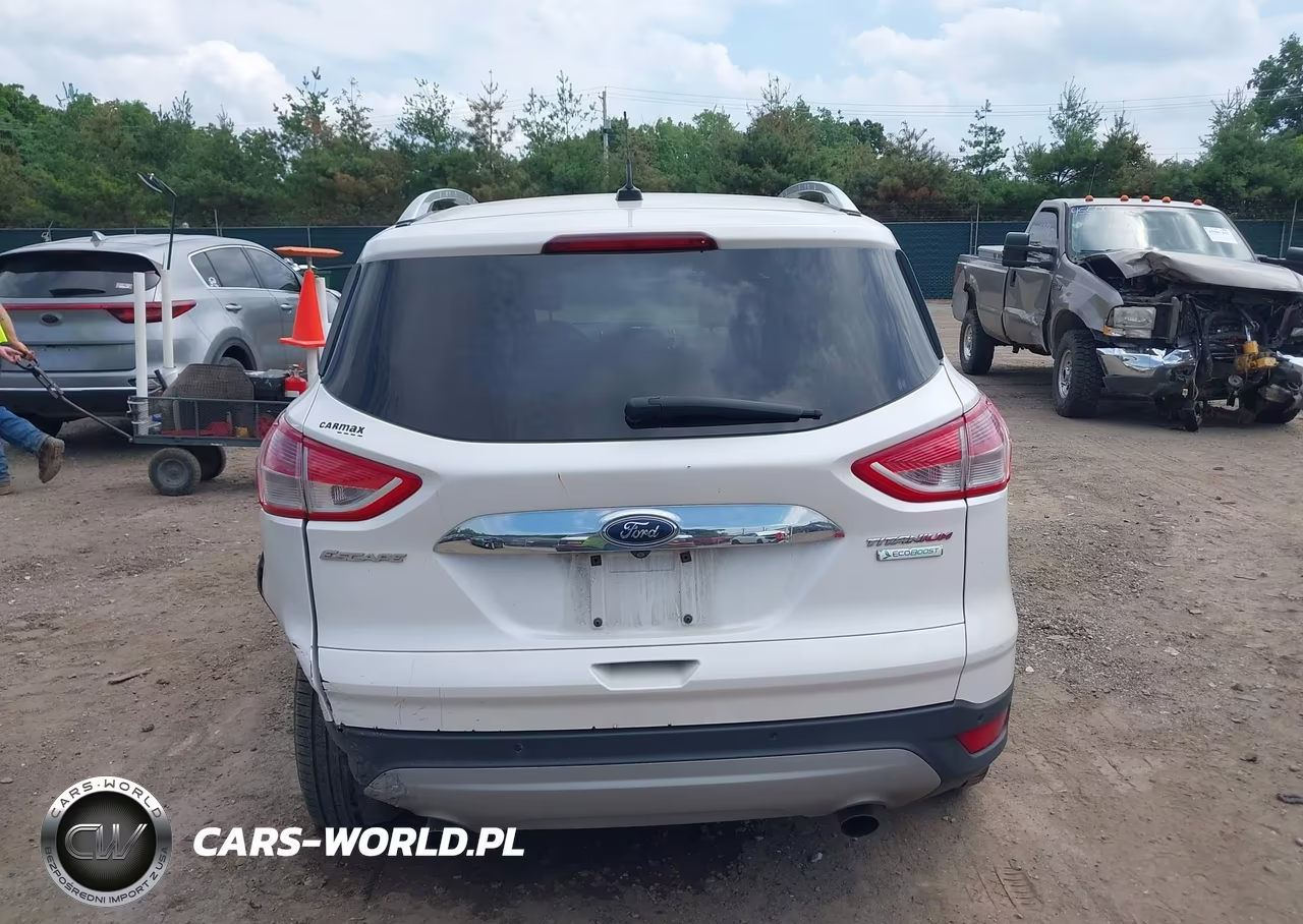 2015 Ford Escape Titanium VIN:1FMCU0JX0FUC76558 - 16