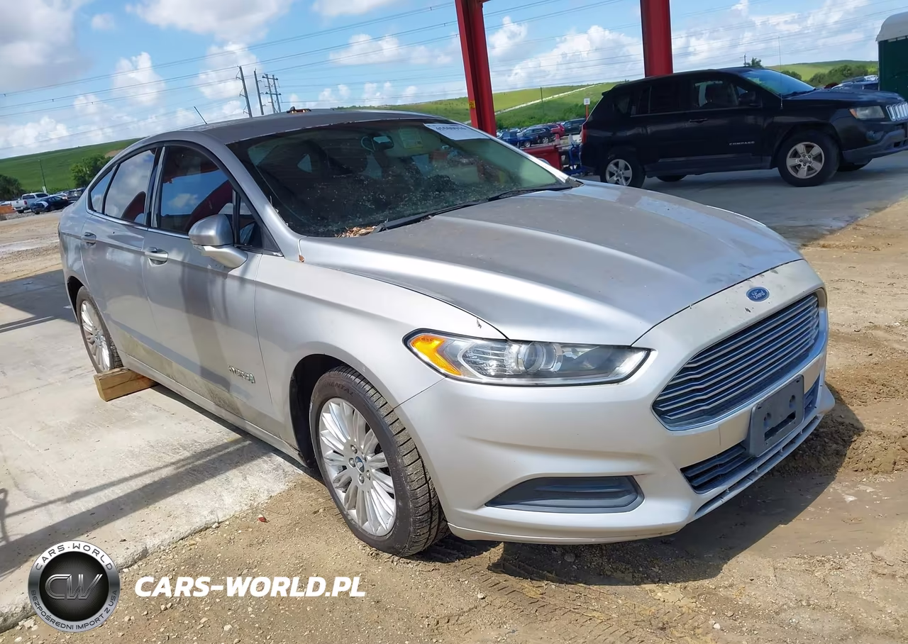 2013 Ford Fusion Hybrid Se – zdjęcie 1 z 11