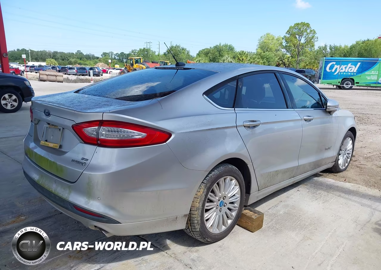 2013 Ford Fusion Hybrid Se VIN:3FA6P0LU3DR249716 - 4