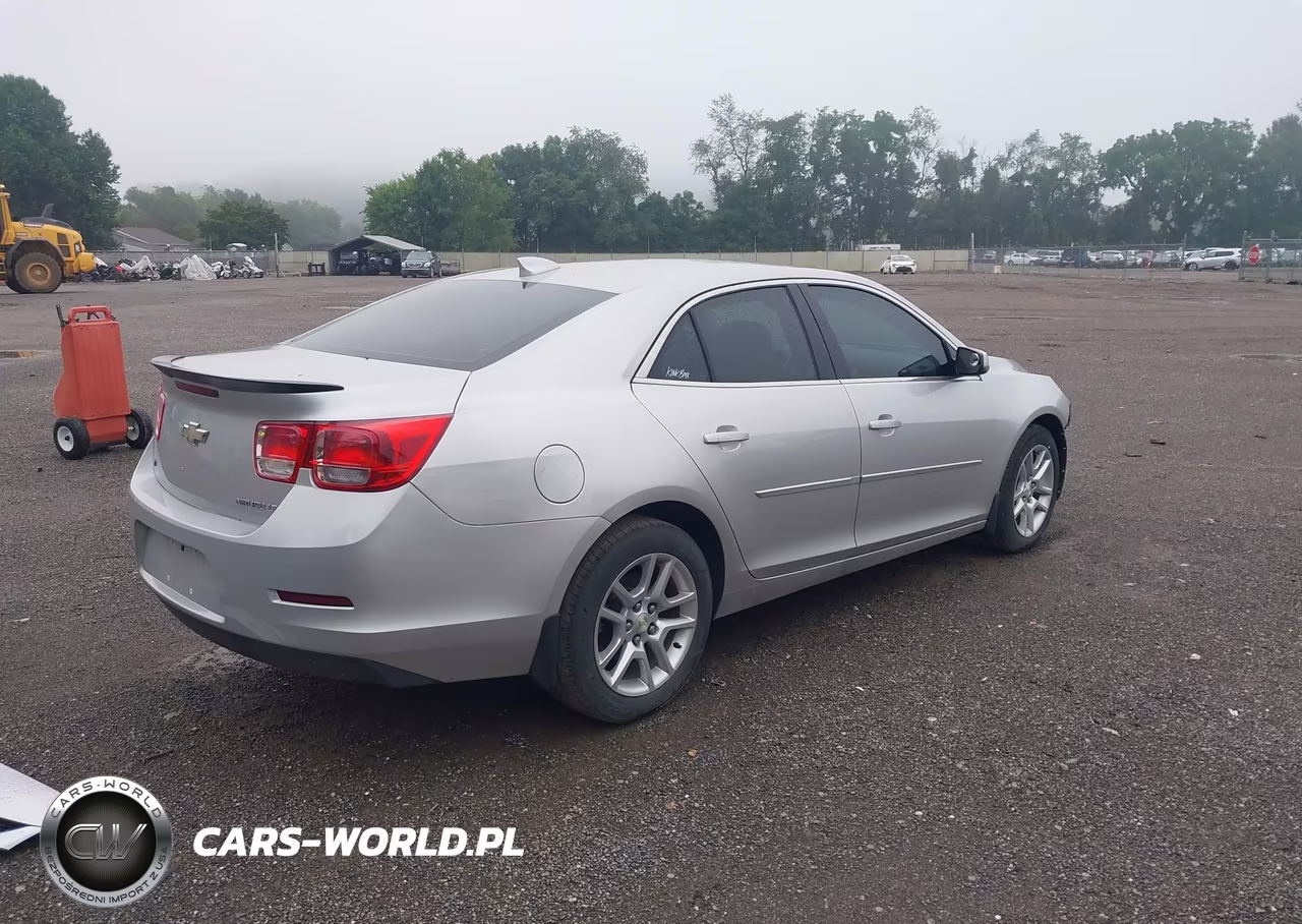 2015 Chevrolet Malibu 1Lt VIN:1G11C5SL3FF352617 - 4