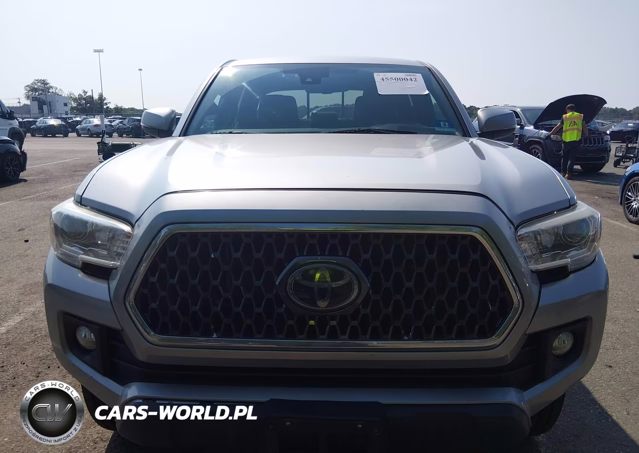 2018 Toyota Tacoma Trd Off Road VIN:3TMCZ5AN8JM174889 - 12