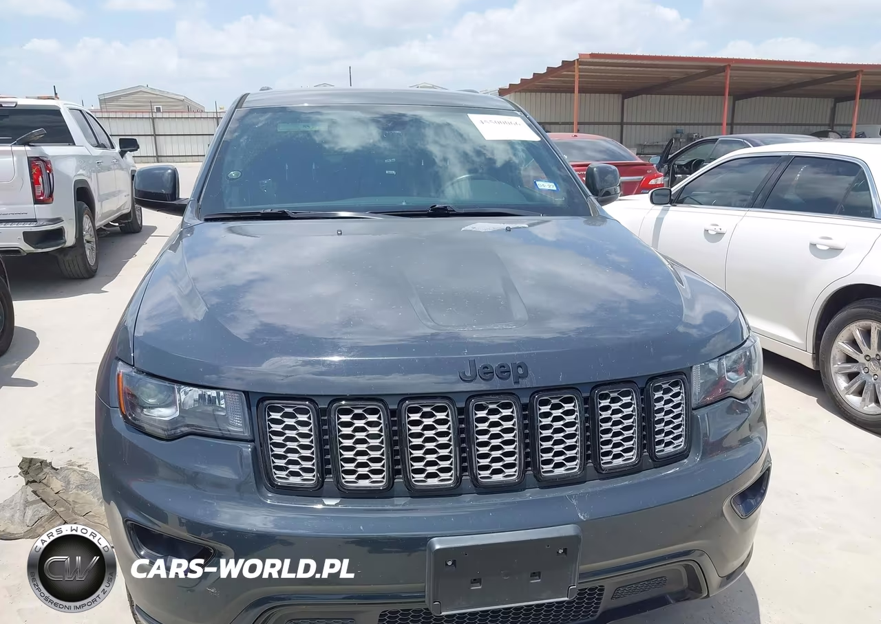 2017 Jeep Grand Cherokee Altitude VIN:1C4RJEAG9HC813358 - 12
