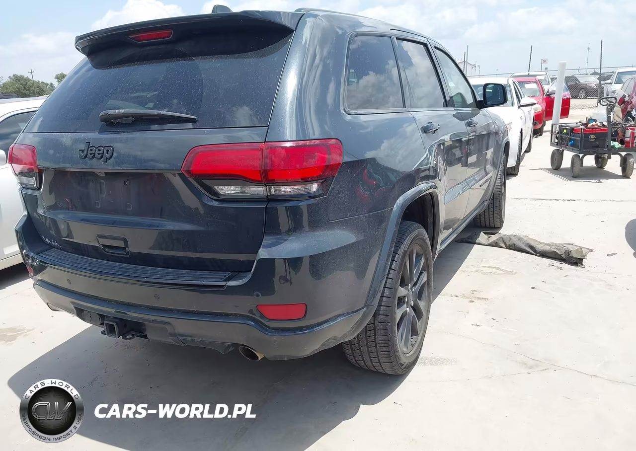 2017 Jeep Grand Cherokee Altitude VIN:1C4RJEAG9HC813358 - 4