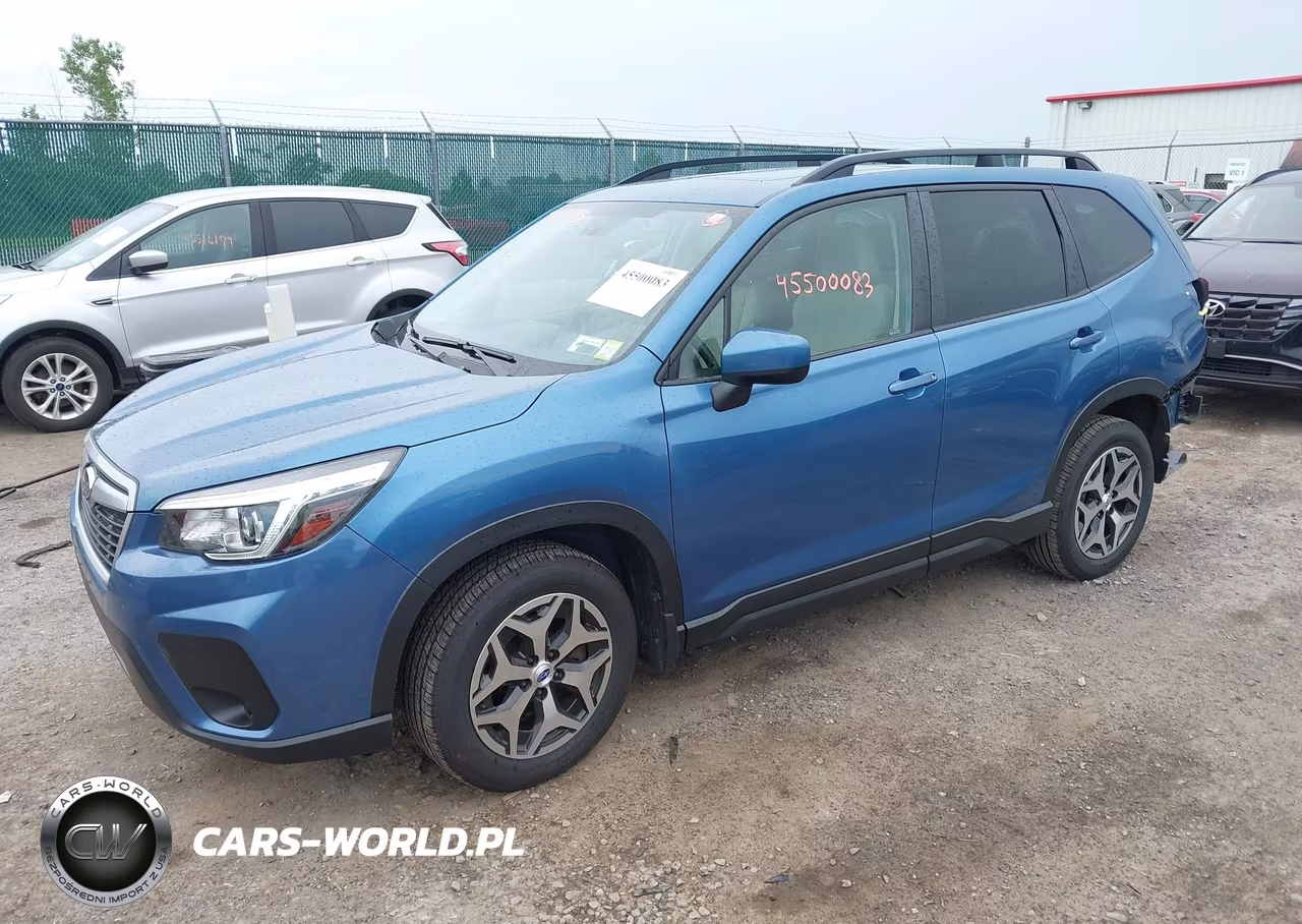 2020 Subaru Forester Premium VIN:JF2SKAGC7LH585806 - 2