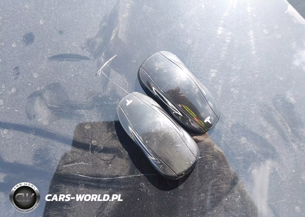 2013 Tesla Model S Performance VIN:5YJSA1DP8DFP07633 - 11