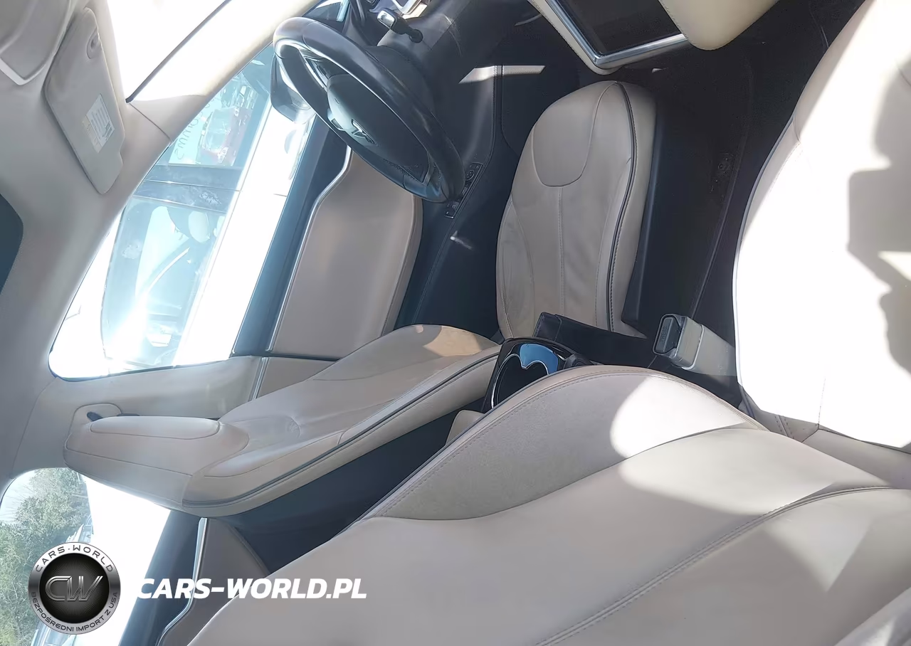 2013 Tesla Model S Performance VIN:5YJSA1DP8DFP07633 - 5