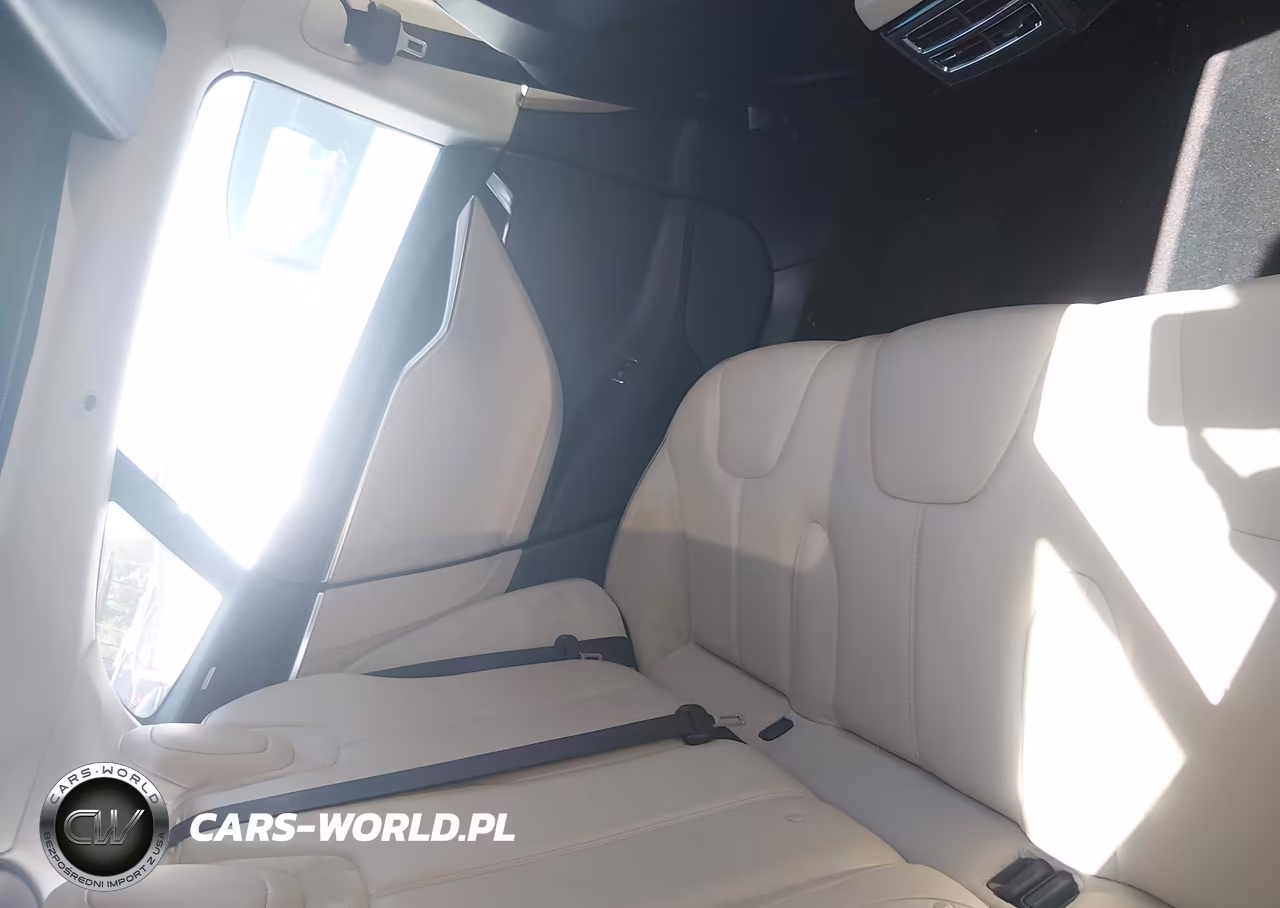 2013 Tesla Model S Performance VIN:5YJSA1DP8DFP07633 - 8