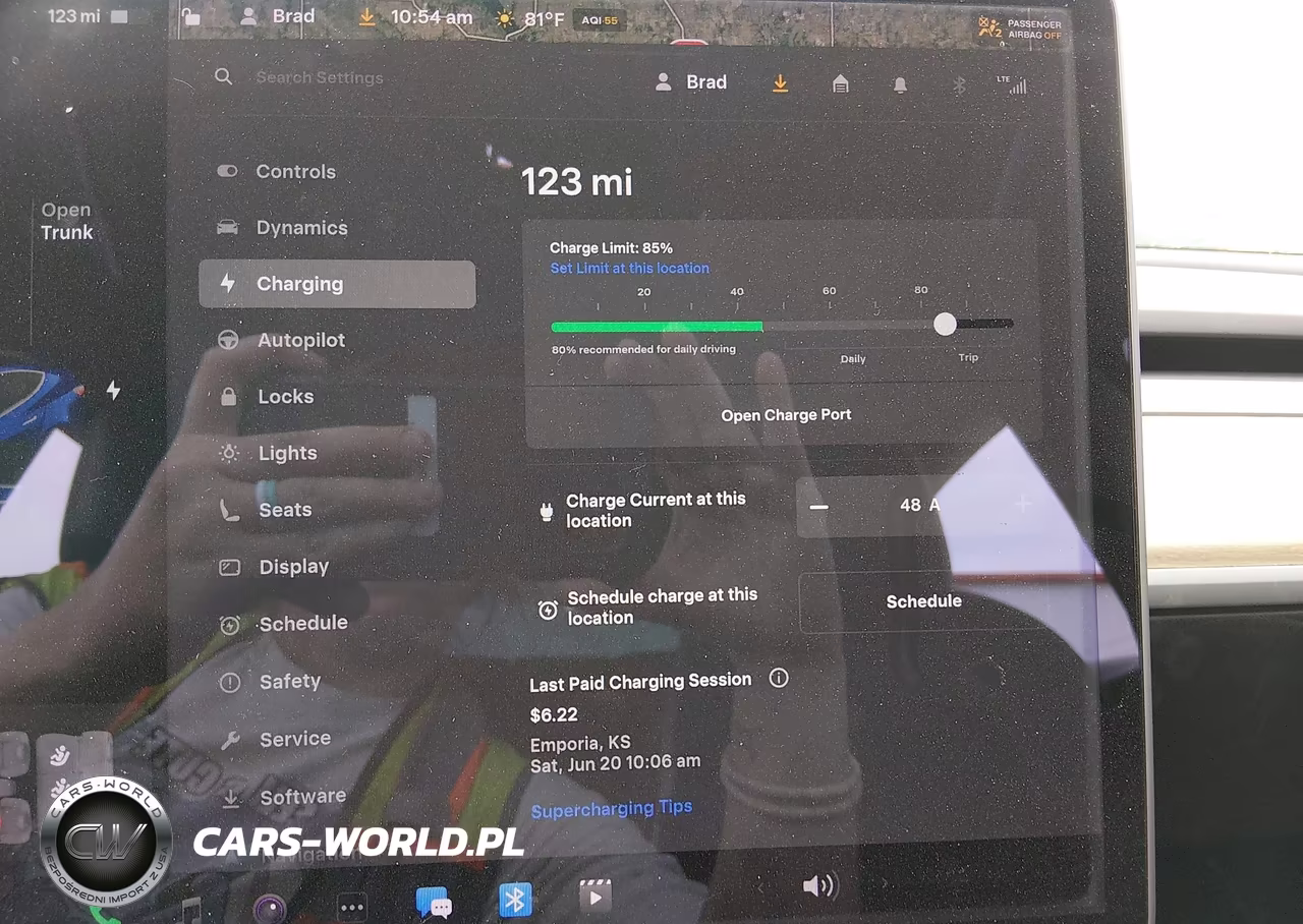 2018 Tesla Model 3 Long Range-Mid Range VIN:5YJ3E1EA1JF007242 - 17