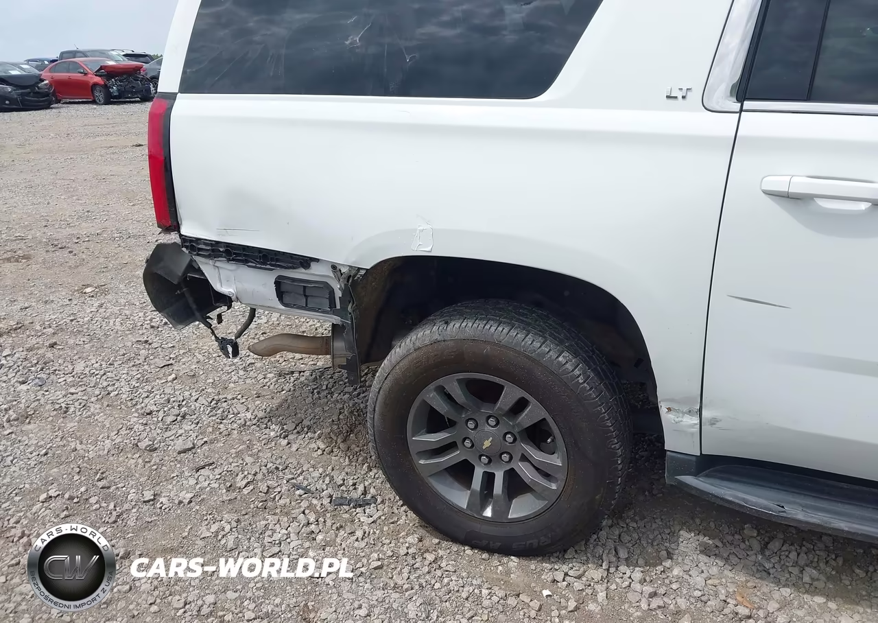 2018 Chevrolet Suburban K1500 Lt VIN:1GNSKHKC1JR370015 - 18