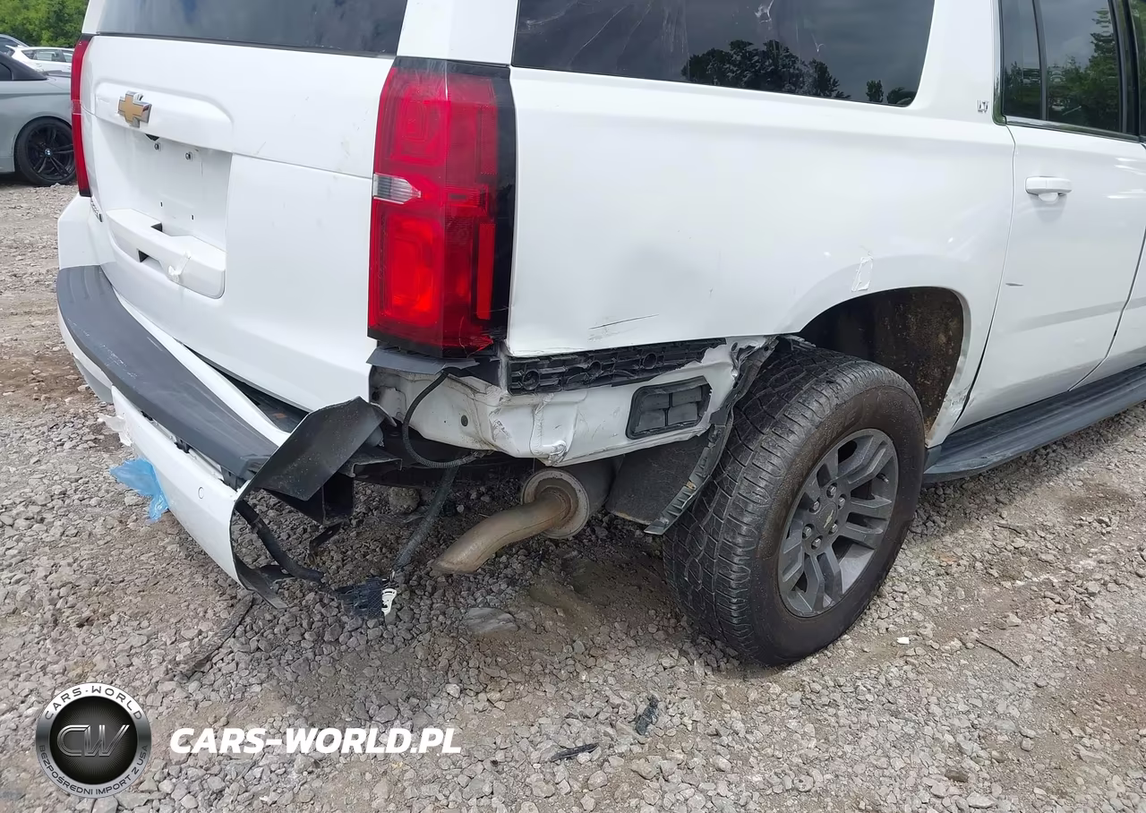 2018 Chevrolet Suburban K1500 Lt VIN:1GNSKHKC1JR370015 - 19